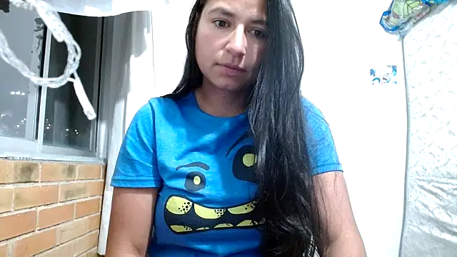 Escarcha-blue online show from November 2025 12:58:01 AM