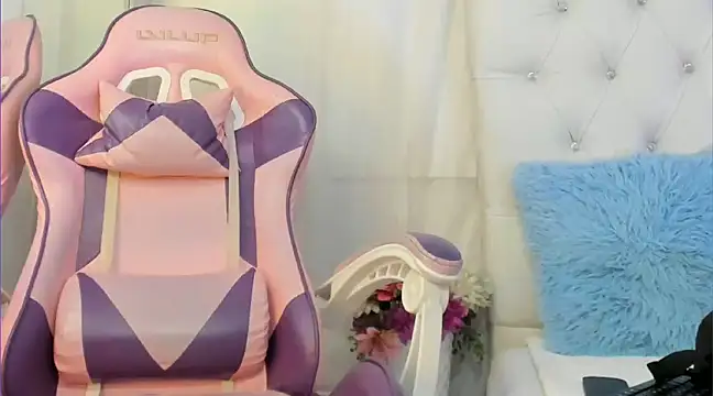 kamii arias online show from February 2025 12:13:01 PM