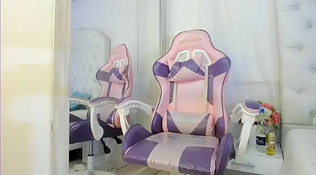 kamii arias online show from March 2025 03:31:01 PM