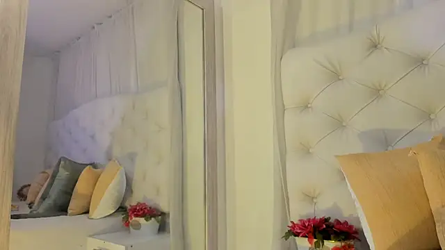 kamii arias online show from November 2025 02:27:01 PM