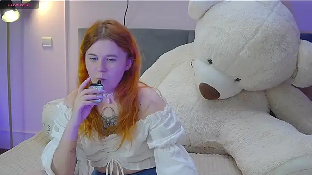 Eva Starlight online show from March 2025 04:20:02 AM