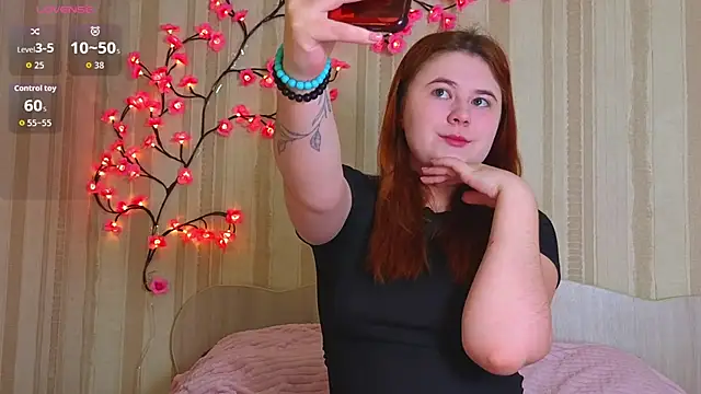 Snapshot of Eva_Starlight chatting on February 2026 04:09:02 AM Eva Starlight online show from February 2026 04:09:02 AM