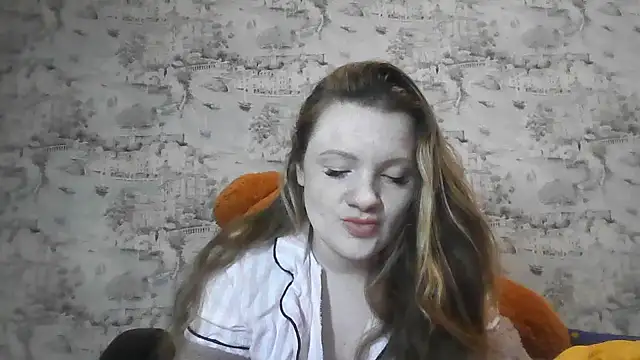 Snapshot of Eveline_May chatting on March 2026 07:18:02 PM Eveline May online show from March 2026 07:18:02 PM