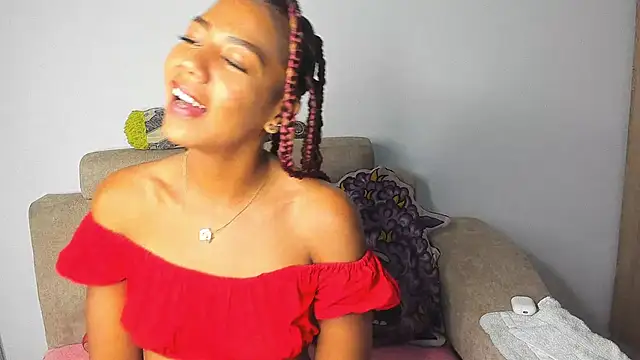 Snapshot of Megan_Marss chatting on September 2025 09:27:01 PM Megan Marss online show from September 2025 09:27:01 PM