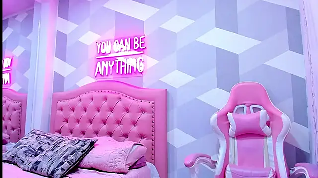 Snapshot of Gianna_Watson chatting on March 2025 04:14:01 PM Gianna Watson online show from March 2025 04:14:01 PM