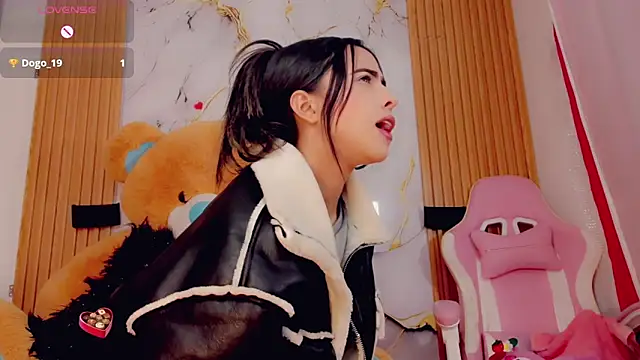 Snapshot of ValeriCardenas chatting on September 2025 02:04:01 AM ValeriCardenas online show from September 2025 02:04:01 AM