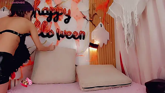 Snapshot of ValeriCardenas chatting on October 2025 12:27:01 AM ValeriCardenas online show from October 2025 12:27:01 AM