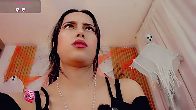 Snapshot of ValeriCardenas chatting on October 2025 01:08:02 AM ValeriCardenas online show from October 2025 01:08:02 AM