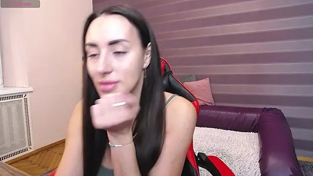 JenniferStone online show from October 2025 06:36:02 AM