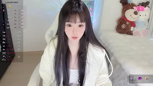 Snapshot of Milla-z chatting on November 2025 04:33:02 AM Milla-z online show from November 2025 04:33:02 AM