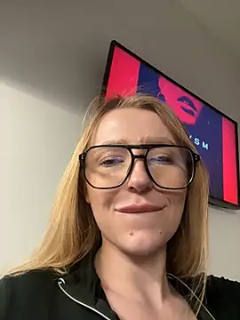 Snapshot of EvaBrooklyn chatting on February 2025 07:25:01 PM EvaBrooklyn online show from February 2025 07:25:01 PM