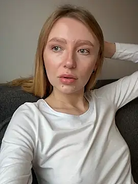 Snapshot of EvaBrooklyn chatting on March 2025 02:22:01 PM EvaBrooklyn online show from March 2025 02:22:01 PM