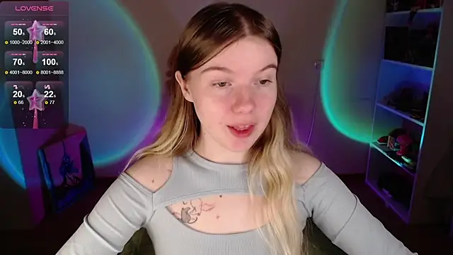 Strawberry juli online show from September 2025 06:15:01 AM