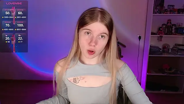 Strawberry juli online show from May 2026 04:04:02 PM