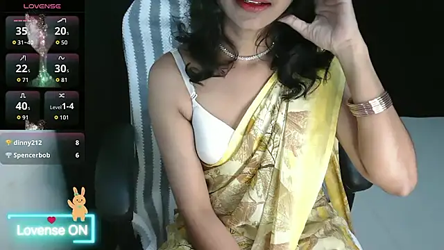 Snapshot of fullmoan chatting on October 2025 06:26:01 PM fullmoan online show from October 2025 06:26:01 PM