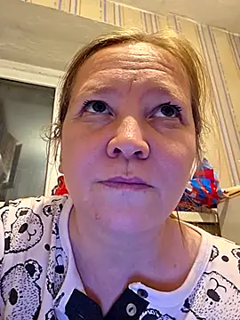 Snapshot of -Kathrine_kit- chatting on November 2025 05:48:02 PM -Kathrine kit- online show from November 2025 05:48:02 PM