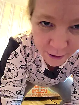 Snapshot of -Kathrine_kit- chatting on November 2025 08:39:02 AM -Kathrine kit- online show from November 2025 08:39:02 AM