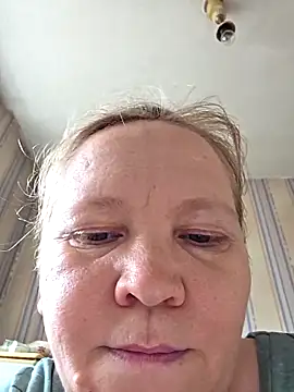 Snapshot of -Kathrine_kit- chatting on November 2025 09:42:02 AM -Kathrine kit- online show from November 2025 09:42:02 AM