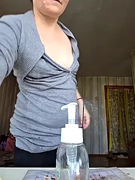 Snapshot of -Kathrine_kit- chatting on November 2025 09:01:02 AM -Kathrine kit- online show from November 2025 09:01:02 AM