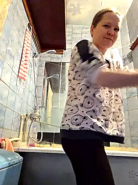 Snapshot of -Kathrine_kit- chatting on December 2025 08:41:02 AM -Kathrine kit- online show from December 2025 08:41:02 AM