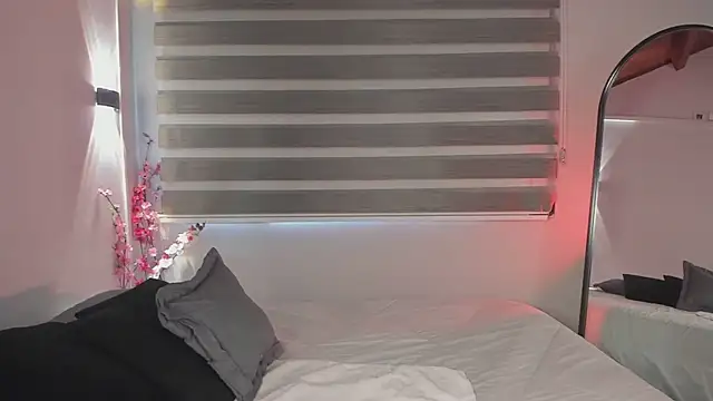 sweet obsession   online show from October 2025 07:44:02 PM