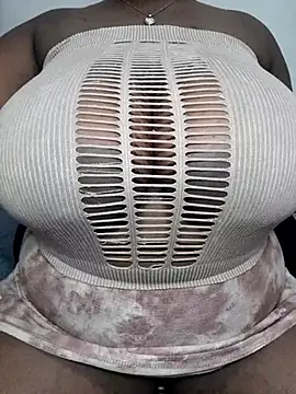 Snapshot of wamie12 chatting on March 2025 04:40:02 AM wamie12 online show from March 2025 04:40:02 AM