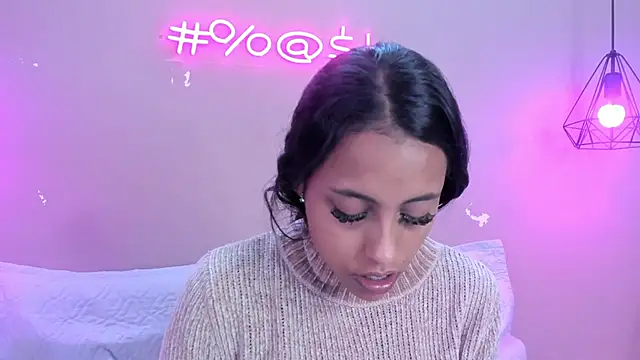 Snapshot of alahia_betancurx chatting on March 2025 11:40:02 AM alahia betancurx online show from March 2025 11:40:02 AM