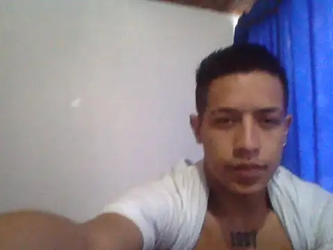 Snapshot of TuVergaRica69 chatting on March 2025 08:51:02 PM TuVergaRica69 online show from March 2025 08:51:02 PM