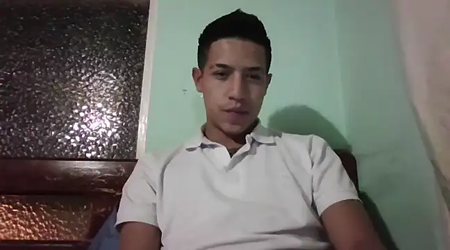 Snapshot of TuVergaRica69 chatting on March 2025 06:16:01 AM TuVergaRica69 online show from March 2025 06:16:01 AM