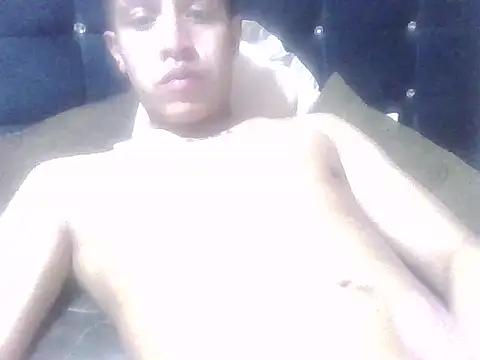 Snapshot of TuVergaRica69 chatting on October 2025 03:24:02 AM TuVergaRica69 online show from October 2025 03:24:02 AM