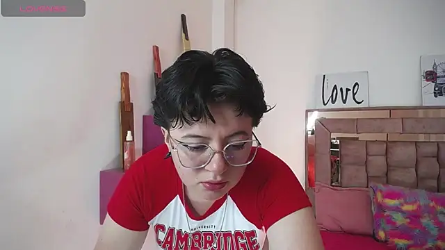 safyka online show from October 2025 02:20:01 AM