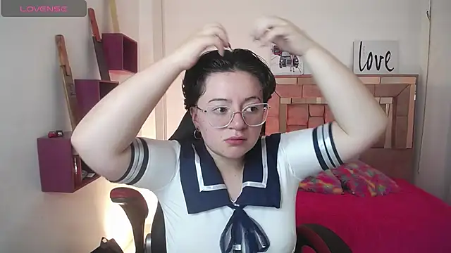 safyka online show from November 2025 12:10:02 AM