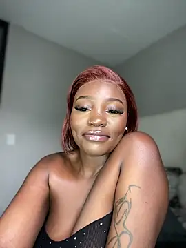 Snapshot of PrincessTamara chatting on September 2025 12:43:01 PM PrincessTamara online show from September 2025 12:43:01 PM