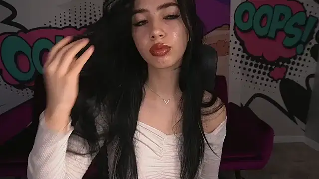 Snapshot of WildKittenX_ chatting on September 2025 05:40:01 AM WildKittenX online show from September 2025 05:40:01 AM