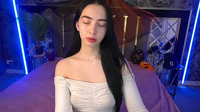 Snapshot of WildKittenX_ chatting on October 2025 06:48:01 AM WildKittenX online show from October 2025 06:48:01 AM