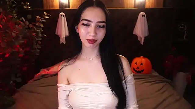 Snapshot of WildKittenX_ chatting on October 2025 06:48:01 AM WildKittenX online show from October 2025 06:48:01 AM