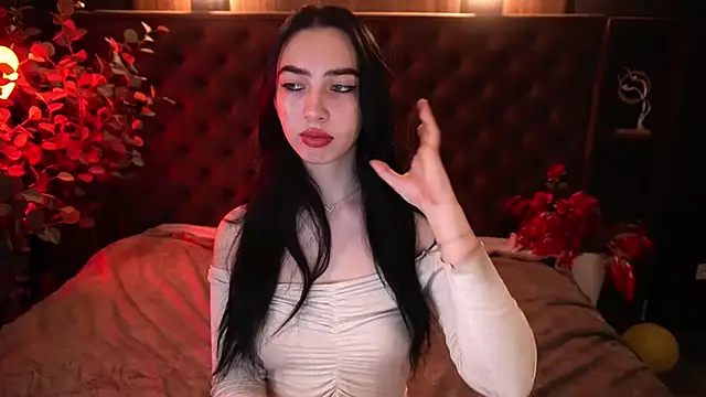 Snapshot of WildKittenX_ chatting on November 2025 06:45:02 AM WildKittenX online show from November 2025 06:45:02 AM