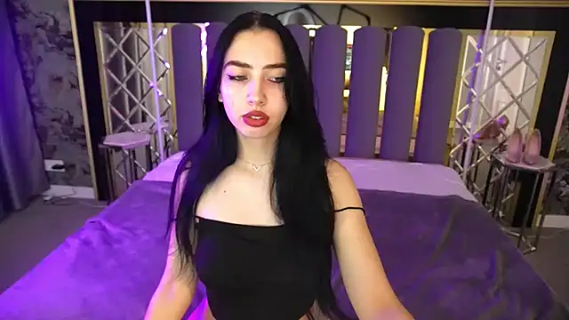 Snapshot of WildKittenX_ chatting on December 2025 06:41:01 AM WildKittenX online show from December 2025 06:41:01 AM