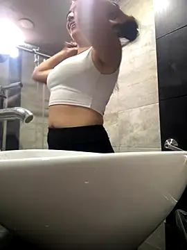 Mila LS online show from October 2025 01:09:02 PM