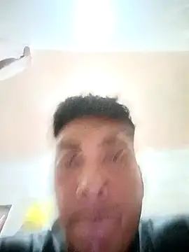Snapshot of crisssalazar chatting on September 2025 02:11:02 AM crisssalazar online show from September 2025 02:11:02 AM
