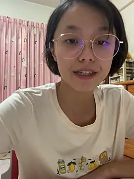 ladypaggy online show from April 2026 03:37:02 PM