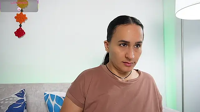 Snapshot of Sara_Charmy chatting on February 2026 10:56:02 AM Sara Charmy online show from February 2026 10:56:02 AM