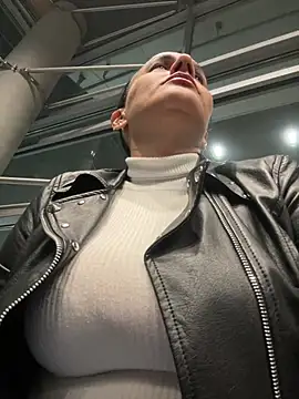 Snapshot of Sara_Charmy chatting on March 2026 09:13:01 AM Sara Charmy online show from March 2026 09:13:01 AM