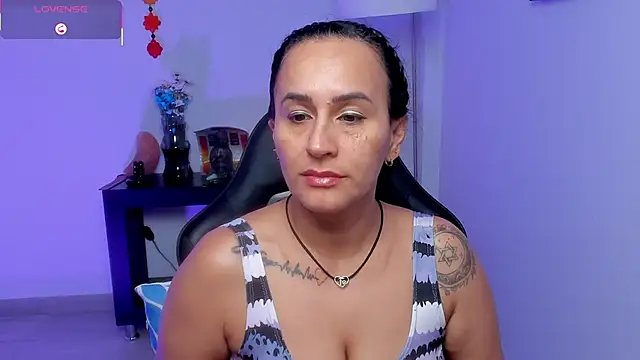 Snapshot of Sara_Charmy chatting on June 2026 11:14:01 AM Sara Charmy online show from June 2026 11:14:01 AM
