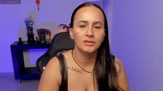 Snapshot of Sara_Charmy chatting on June 2026 11:20:02 AM Sara Charmy online show from June 2026 11:20:02 AM