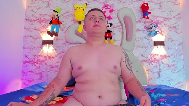 IM SINAY online show from October 2025 09:23:01 PM