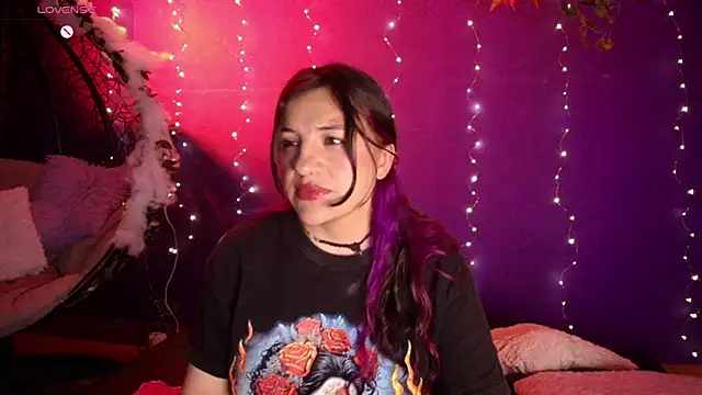 TaraTaylorr online show from November 2025 07:14:01 AM