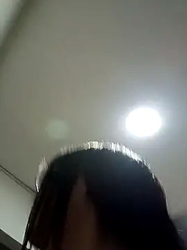 MiaStarts online show from October 2025 09:19:01 AM