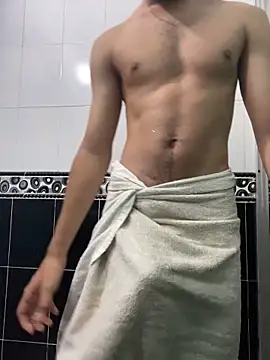 18 ALExxx online show from May 2026 02:39:01 AM