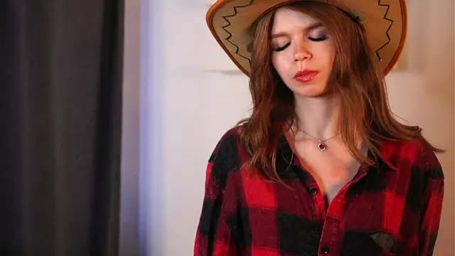 AmityDilley online show from October 2025 06:47:01 AM